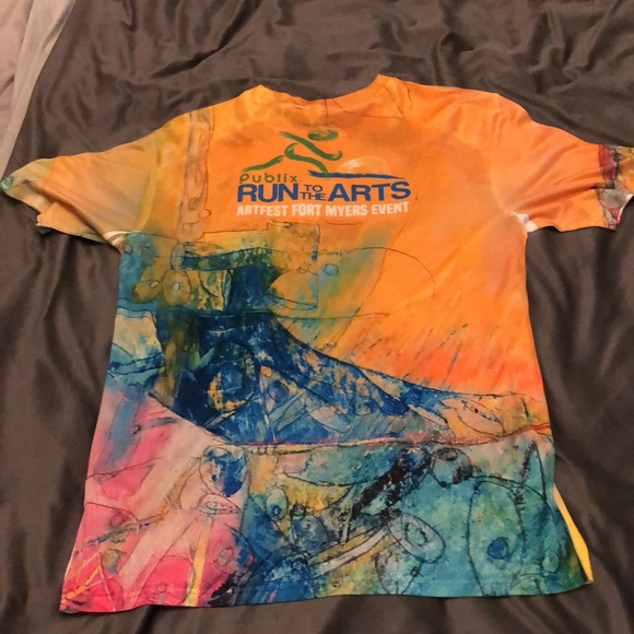 Tie dye shirt size Medium - Picture 5 of 9